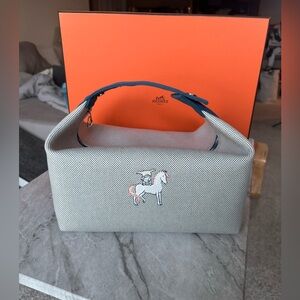 NEW IN BOX HERMES Bride-a-Brac Cabriole case, large model in Bleu Nattier